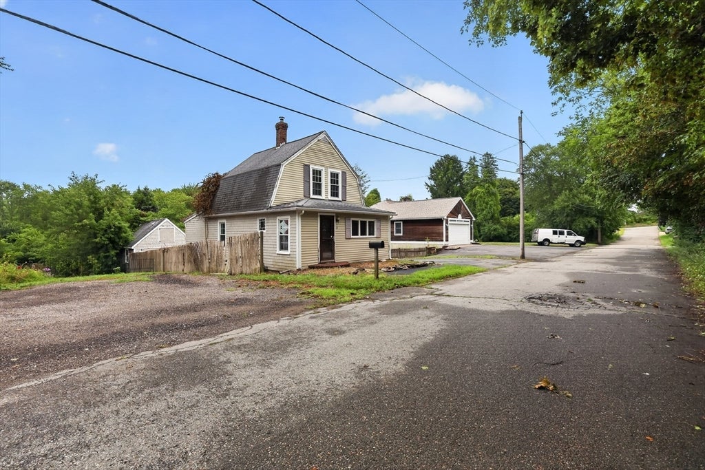 15 Hillside Ave, Middleboro, MA, 15 Hillside Ave, Middleboro, MA Photo #2