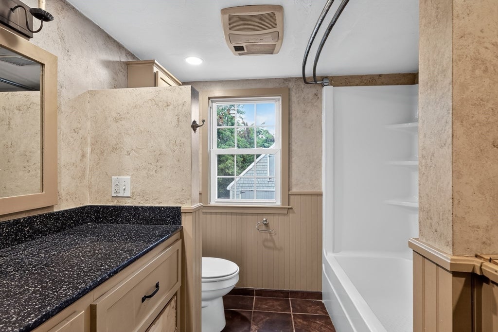 15 Hillside Ave, Middleboro, MA, 15 Hillside Ave, Middleboro, MA Photo #21