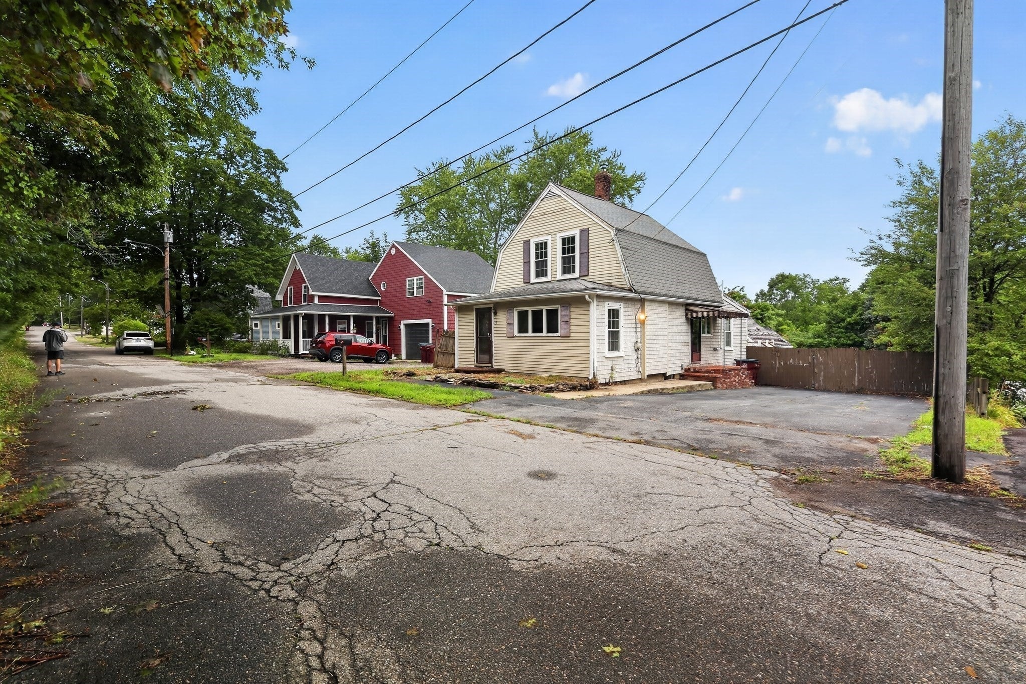 15 Hillside Ave