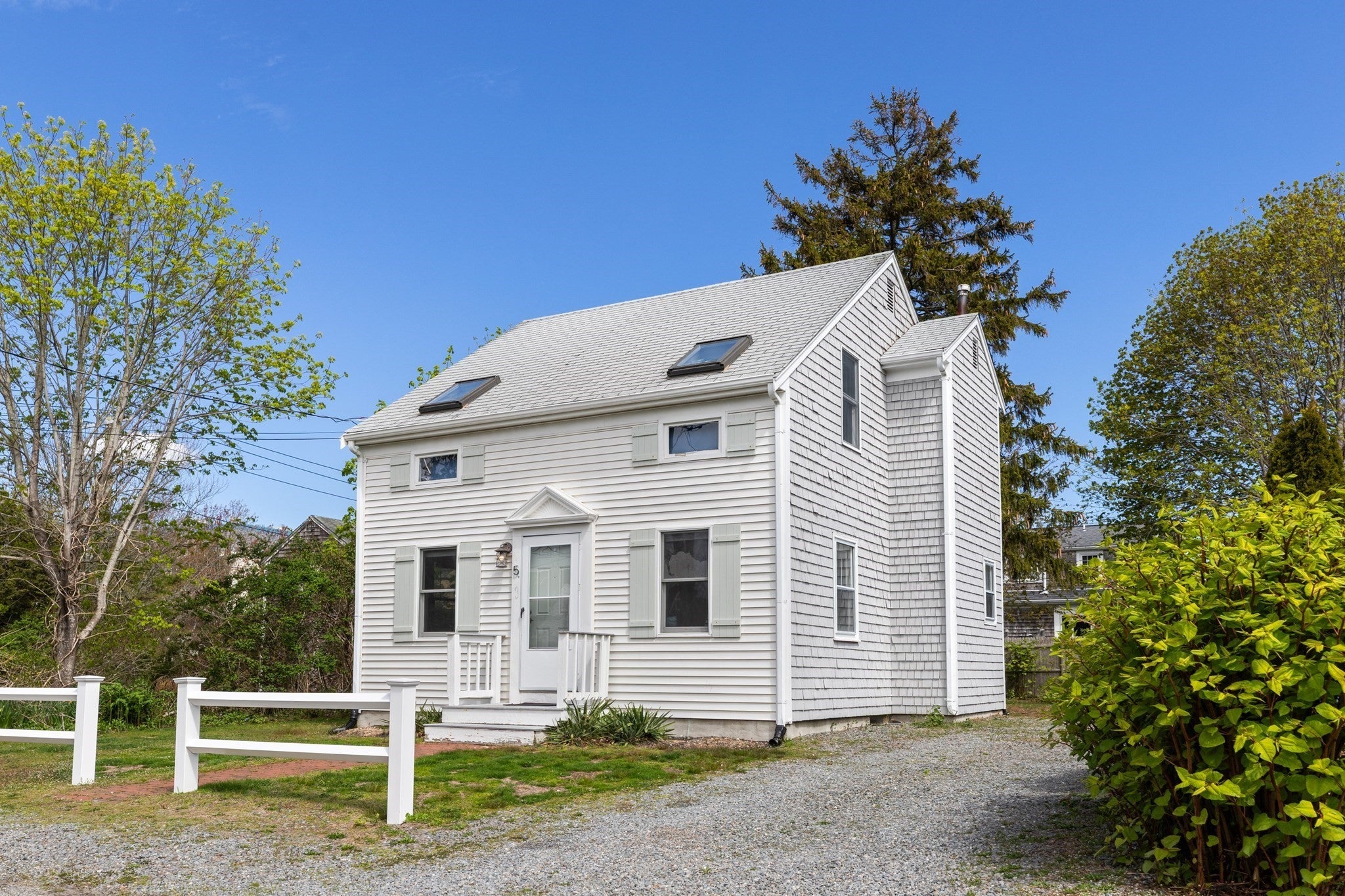 5 Rosetta St