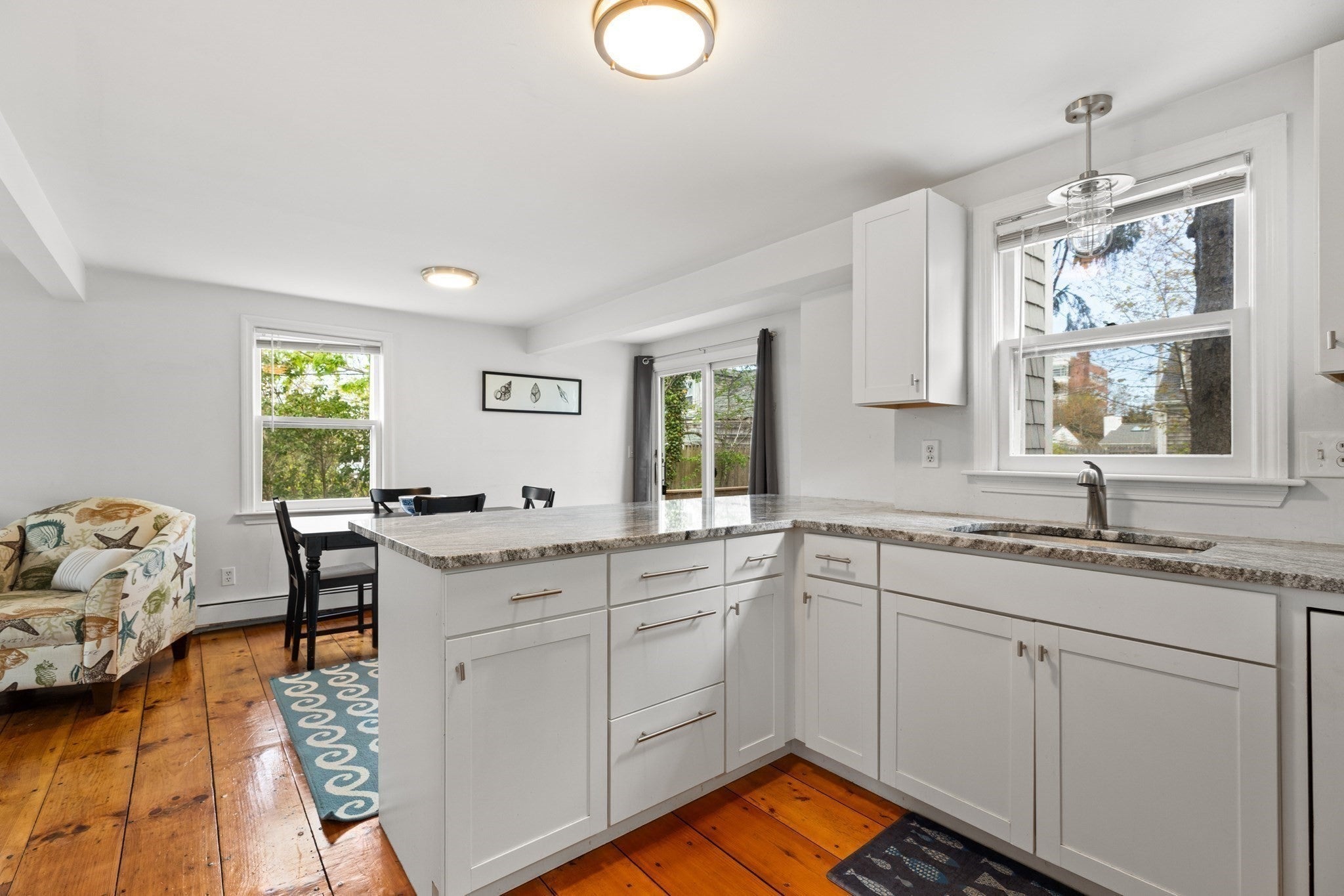 5 Rosetta St