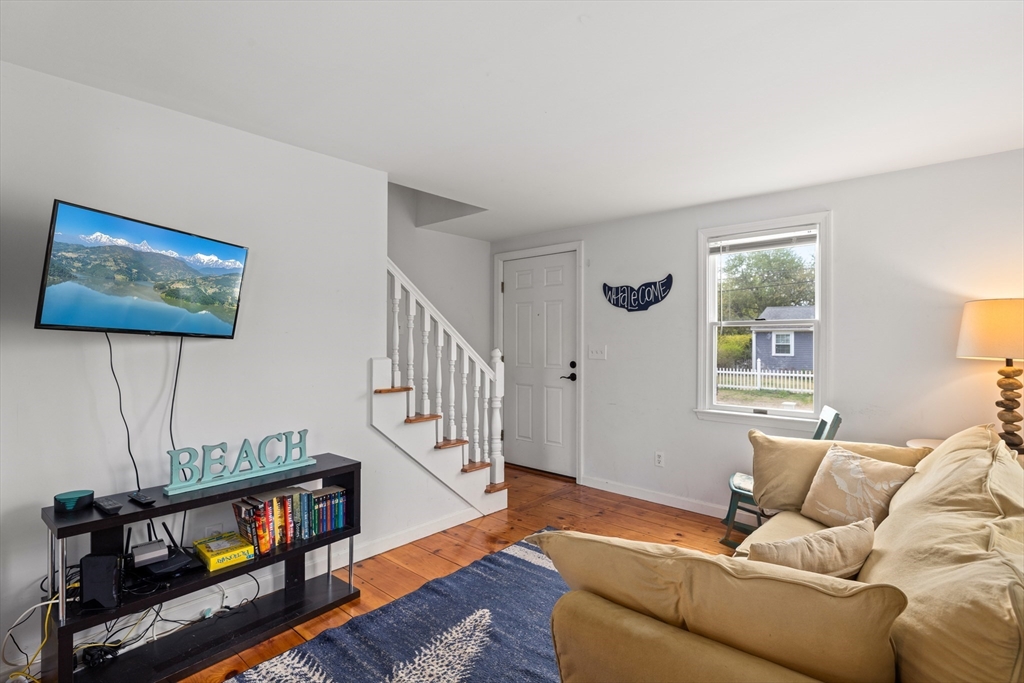 5 Rosetta St, Yarmouth, MA Photo #6