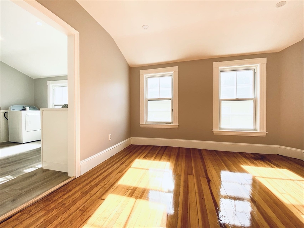 114 White St 3