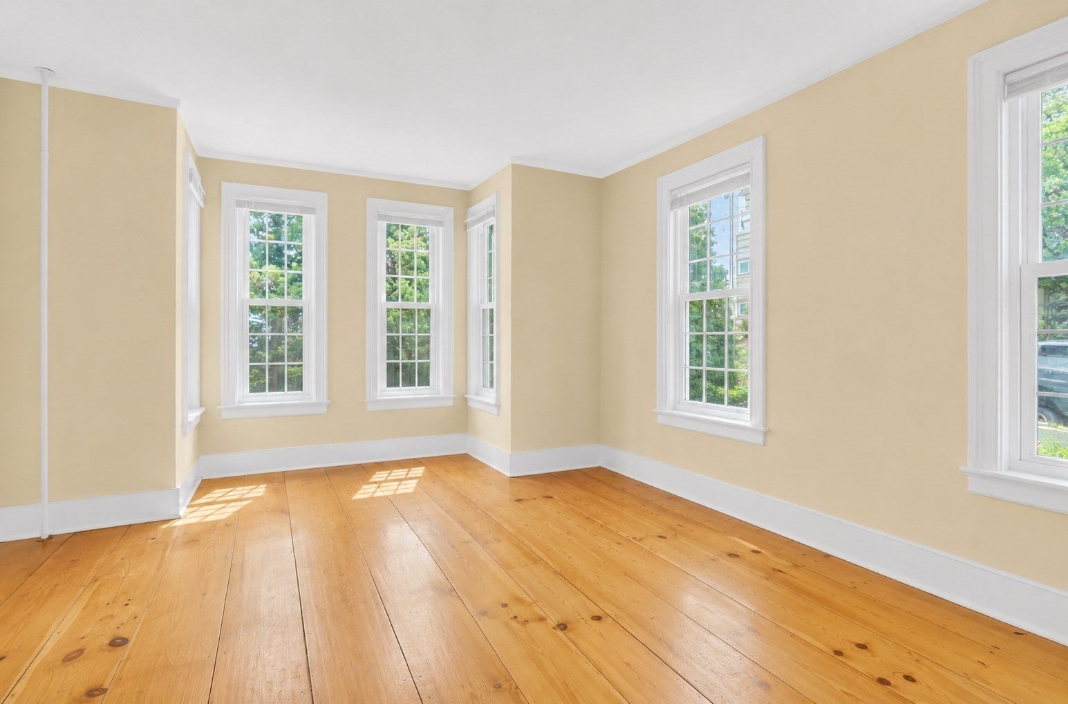 23 Oakes Ave