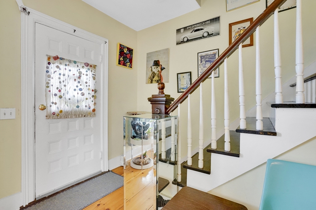 23 Oakes Ave
