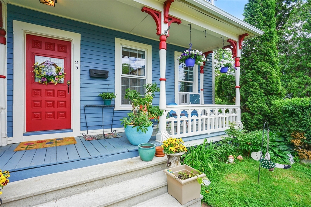23 Oakes Ave