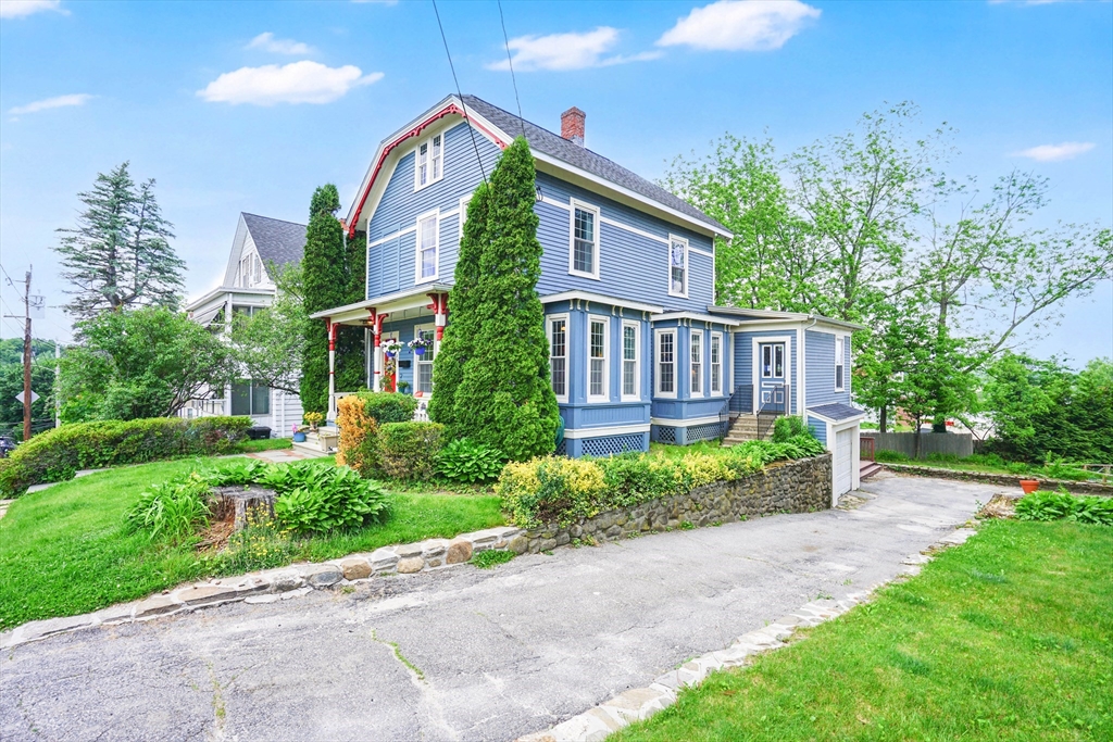 23 Oakes Ave