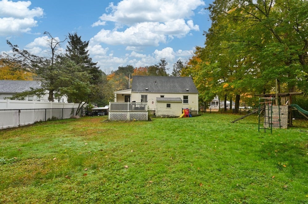 172 Haverhill St, North Reading, MA Photo #30