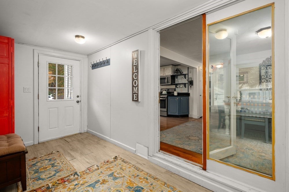 172 Haverhill St, North Reading, MA Photo #2