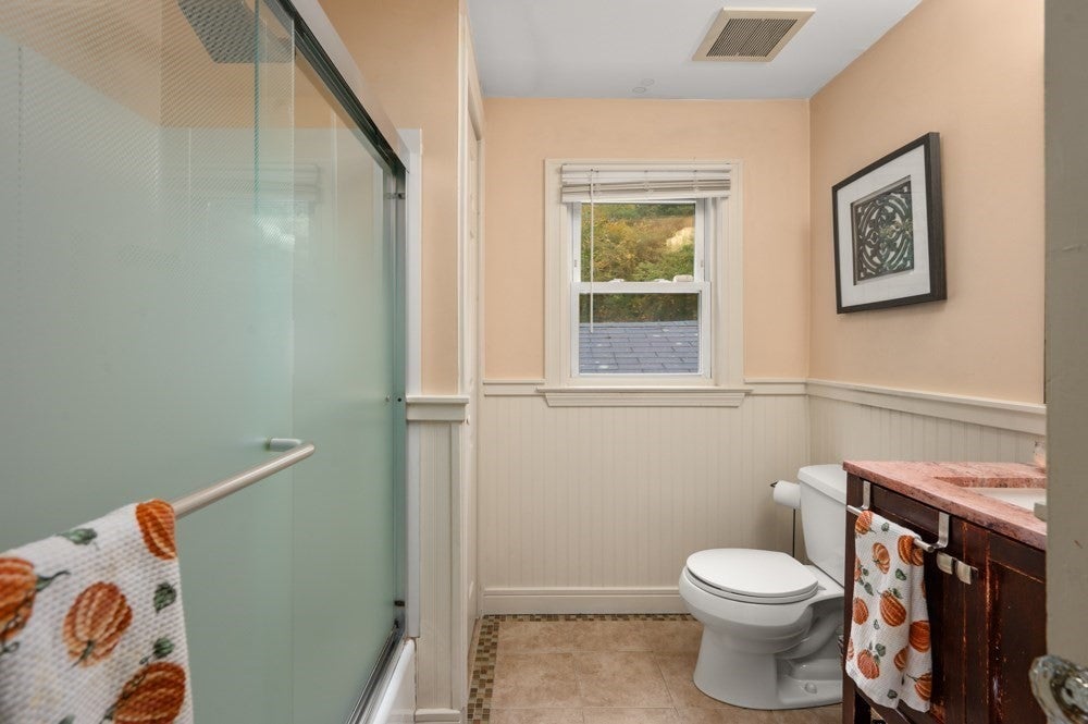 172 Haverhill St, North Reading, MA Photo #22