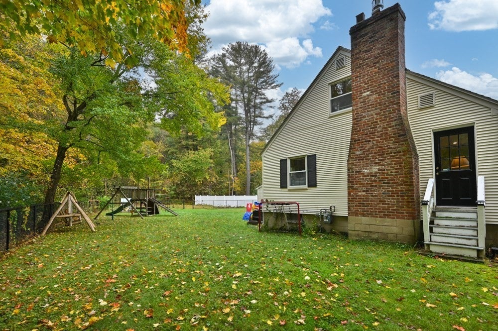 172 Haverhill St, North Reading, MA Photo #28