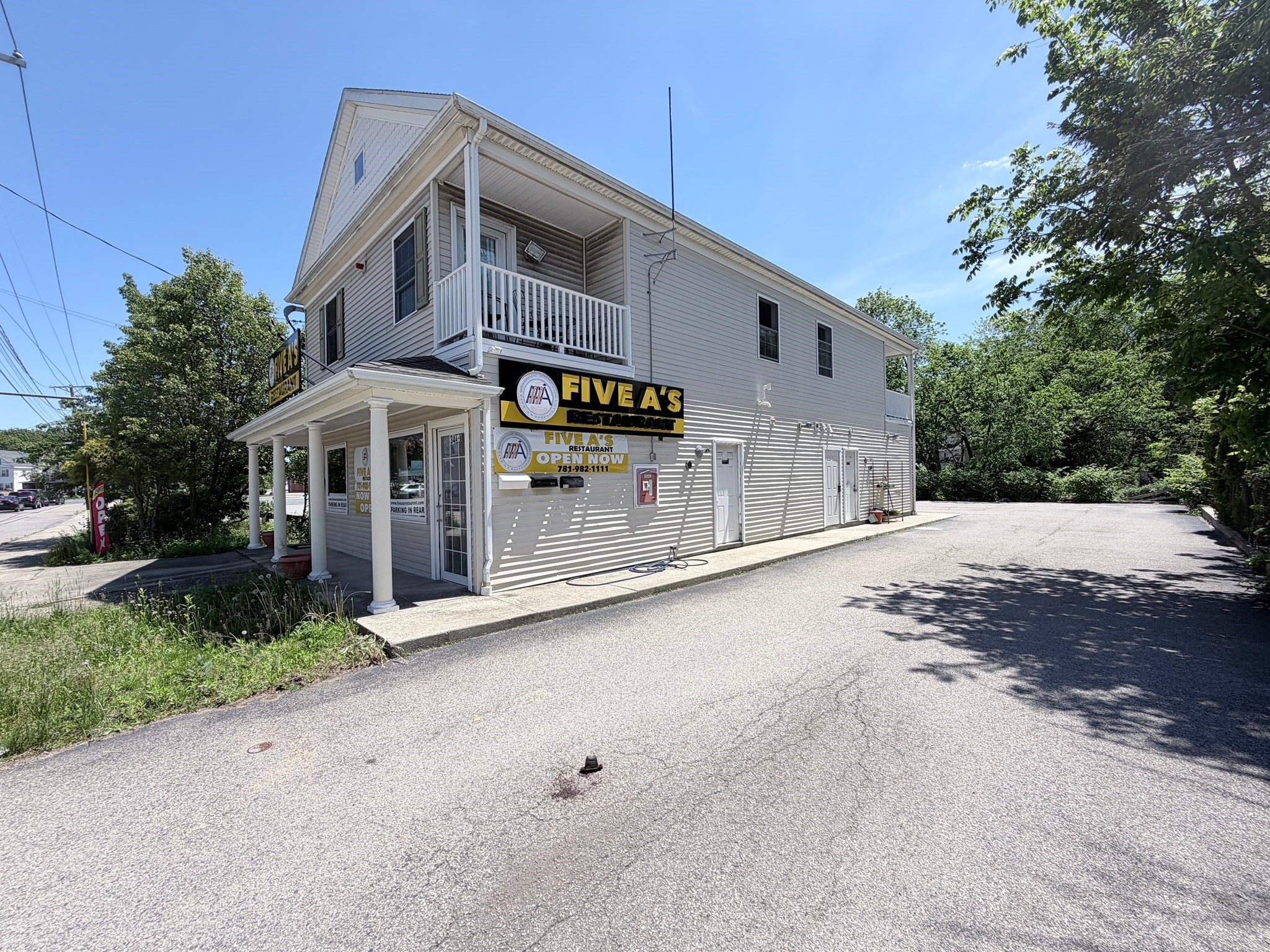34 Brockton Ave