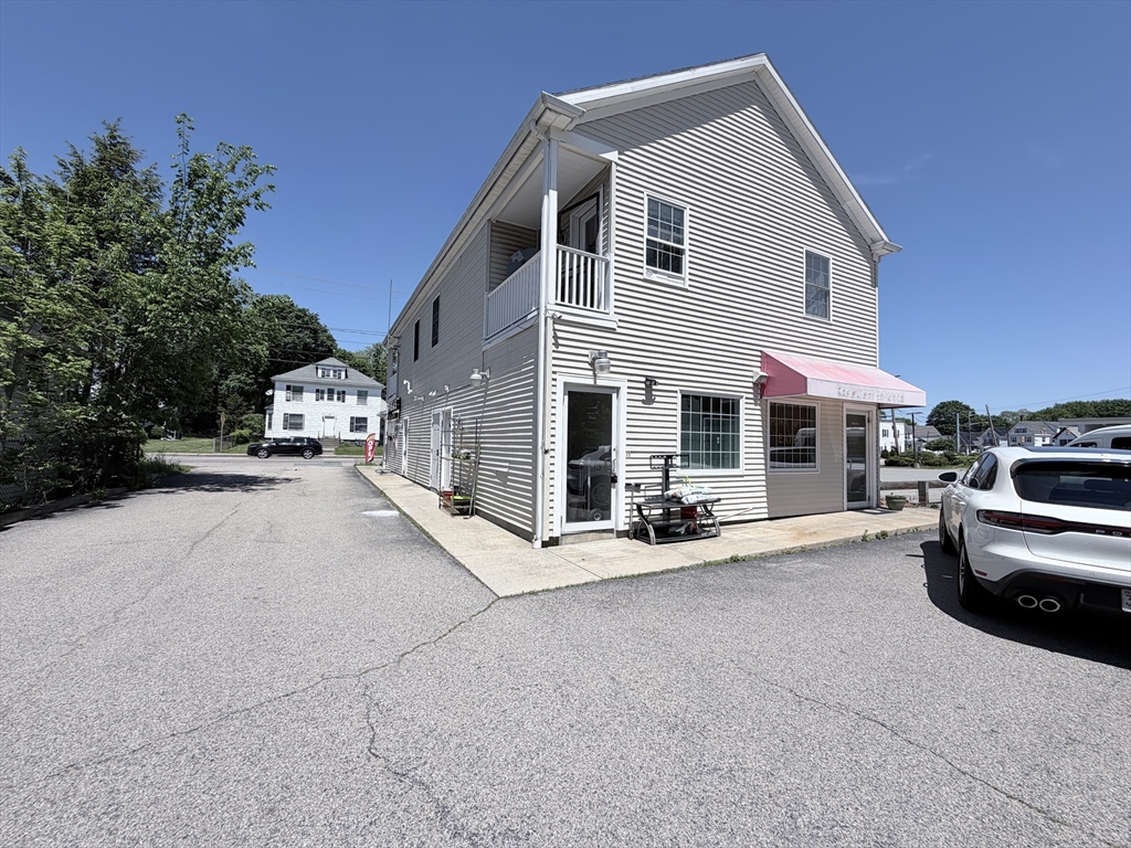 34 Brockton Ave