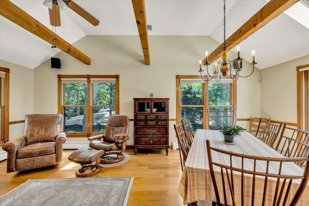 Mashpee, Massachusetts 02649, United States, 3 Bedrooms Bedrooms, ,3 BathroomsBathrooms,Residential,Pending,159354