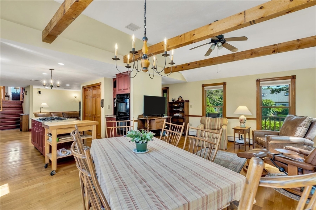 Mashpee, Massachusetts 02649, United States, 3 Bedrooms Bedrooms, ,3 BathroomsBathrooms,Residential,Pending,159354