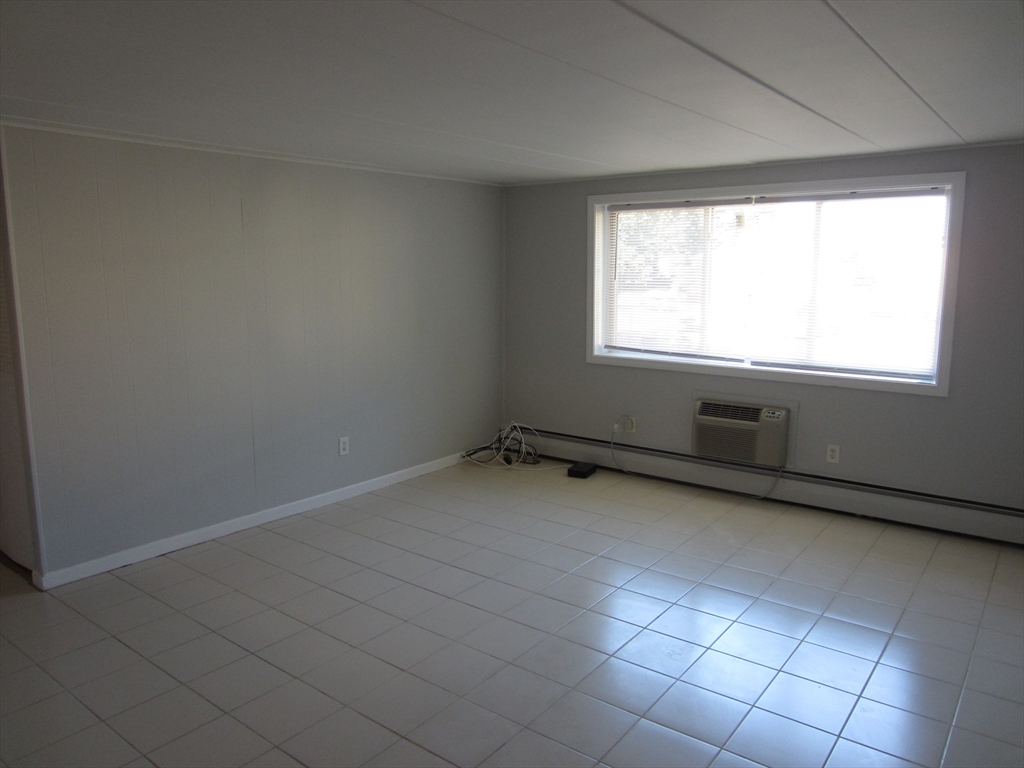 22 Nelson Dr 2E