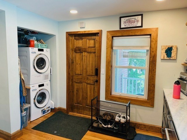 Cambridge, Massachusetts 02140, United States, 3 Bedrooms Bedrooms, ,1 BathroomBathrooms,Residential,Active,200048