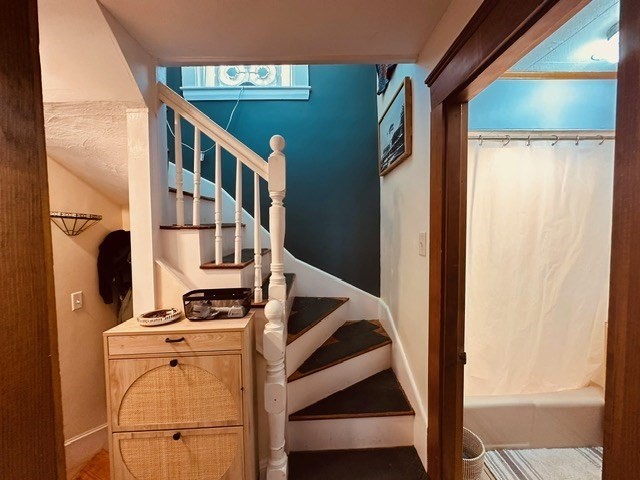 Cambridge, Massachusetts 02140, United States, 3 Bedrooms Bedrooms, ,1 BathroomBathrooms,Residential,Active,200048