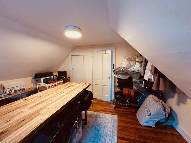 Cambridge, Massachusetts 02140, United States, 3 Bedrooms Bedrooms, ,1 BathroomBathrooms,Residential,Active,200048