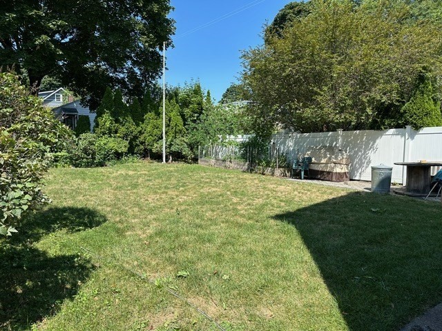 Cambridge, Massachusetts 02140, United States, 3 Bedrooms Bedrooms, ,1 BathroomBathrooms,Residential,Active,200048