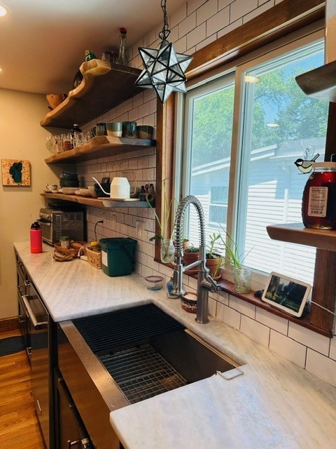 Cambridge, Massachusetts 02140, United States, 3 Bedrooms Bedrooms, ,1 BathroomBathrooms,Residential,Active,200048