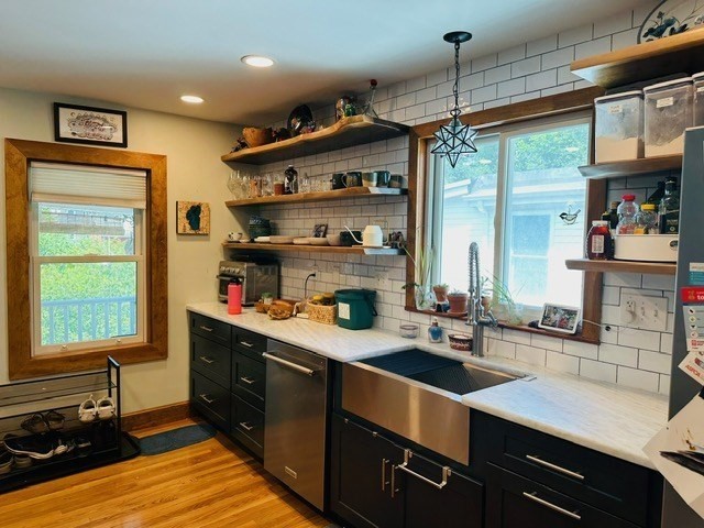 Cambridge, Massachusetts 02140, United States, 3 Bedrooms Bedrooms, ,1 BathroomBathrooms,Residential,Active,200048