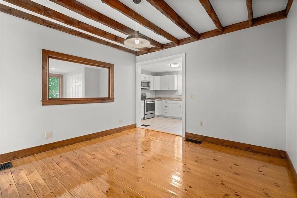 6 Richs Court