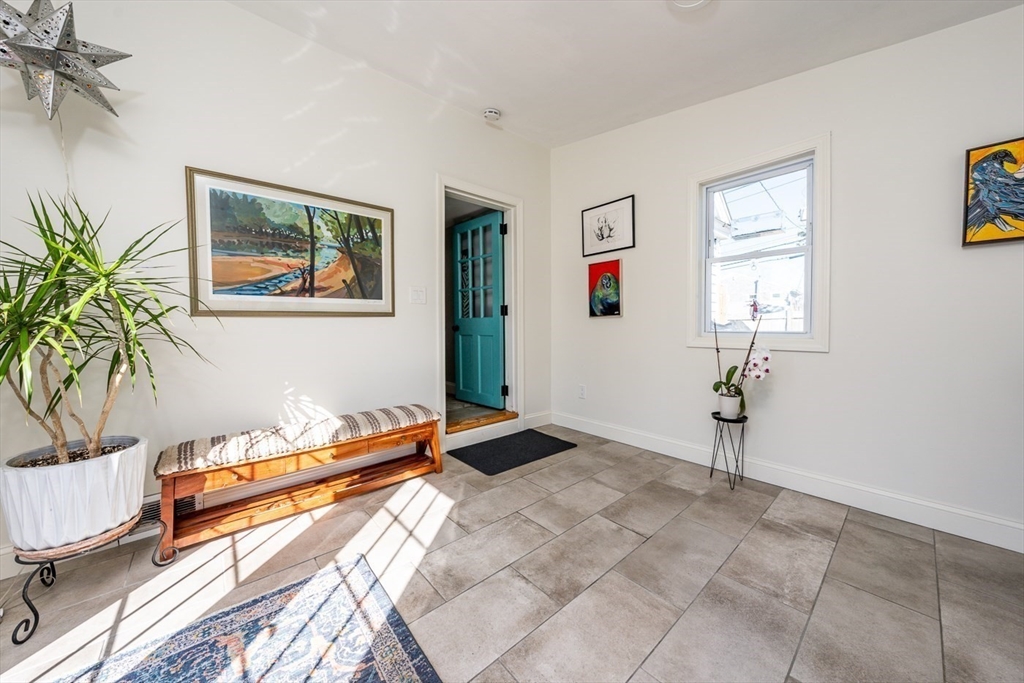 125 Main St 3