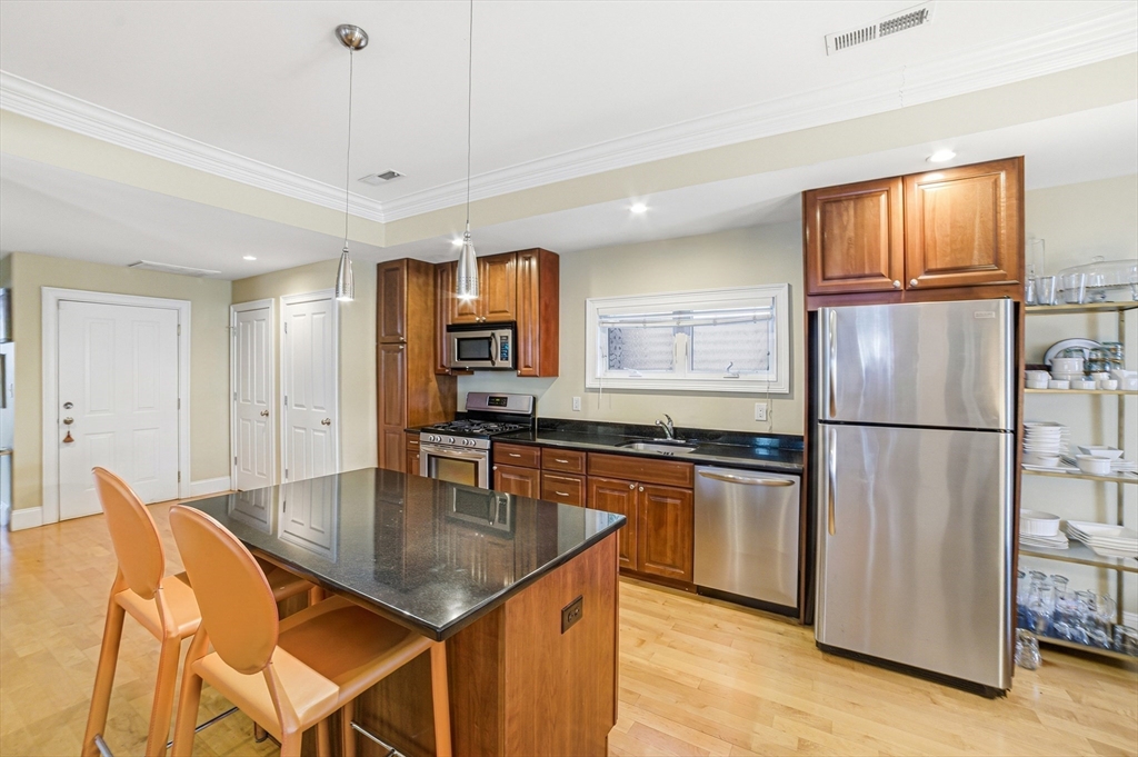 5 Mount Vernon St #2, Boston, MA Photo #7