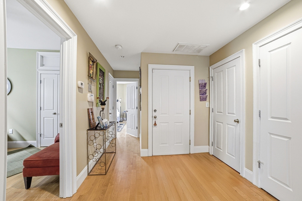5 Mount Vernon St #2, Boston, MA Photo #11