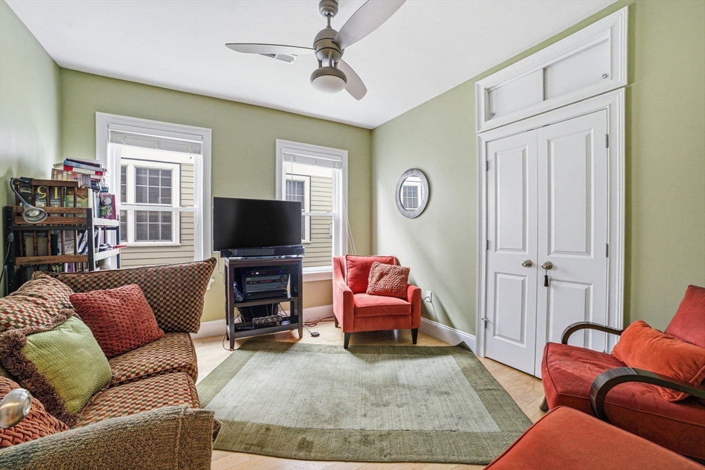 5 Mount Vernon St #2, Boston, MA Photo #18