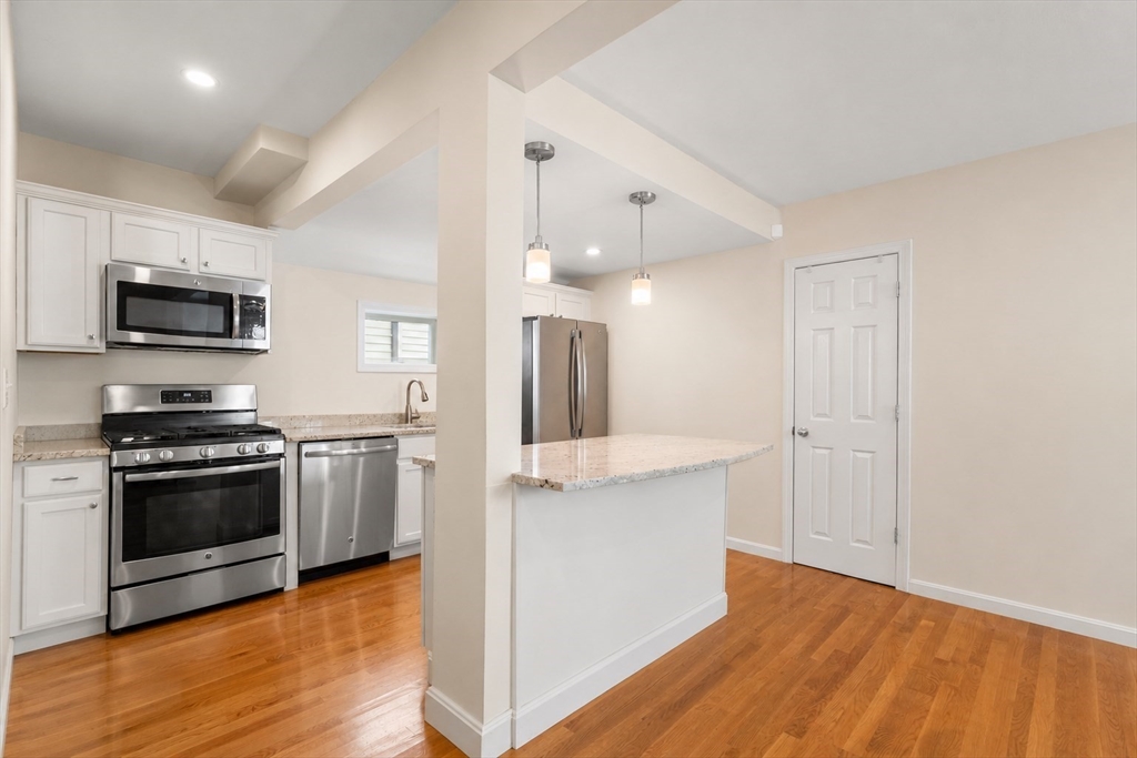 Click for 39-41 Forest Street #39A, Arlington, MA slideshow Click for 39-41 Forest Street #39A, Arlington, MA slideshow