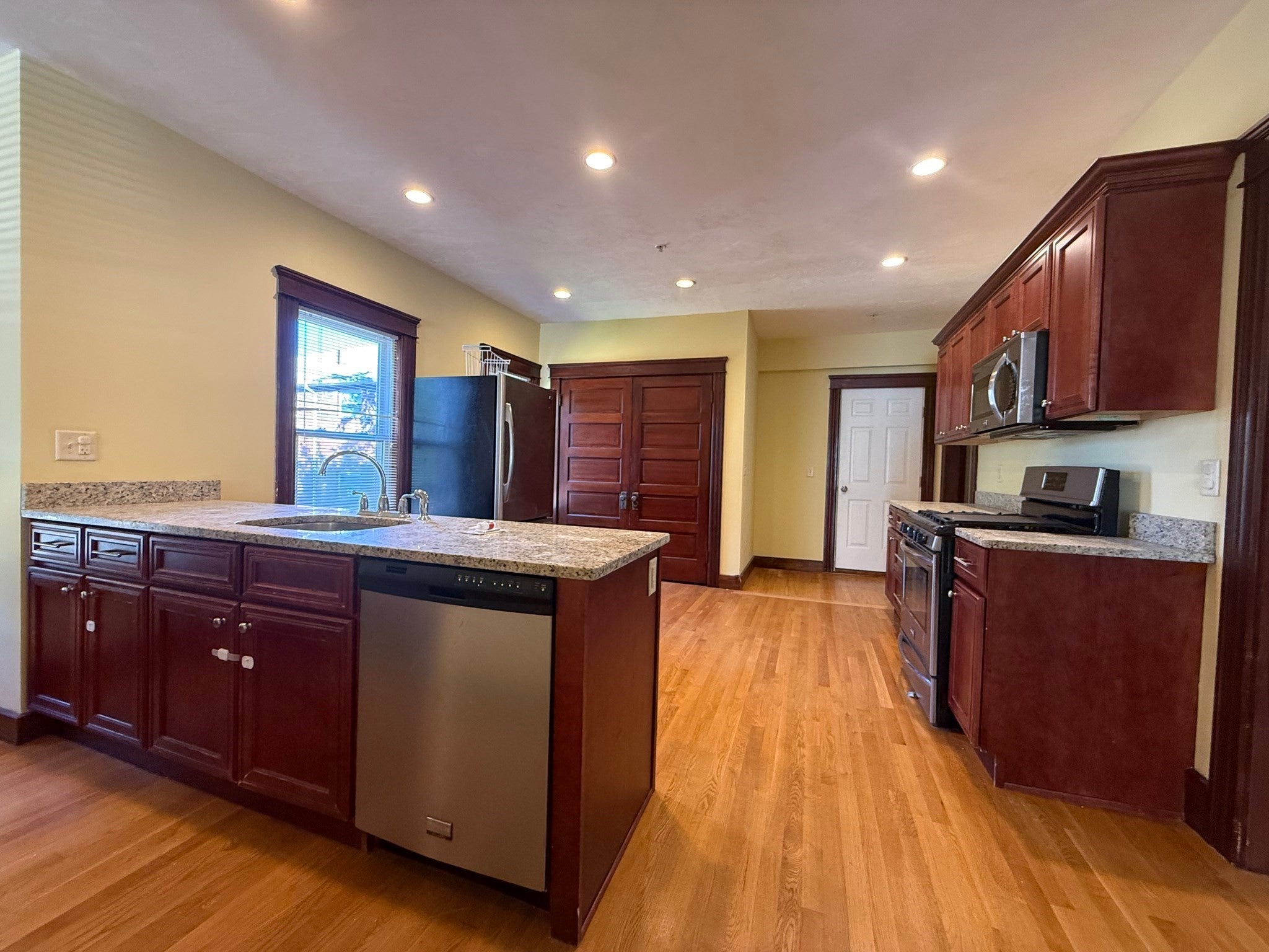 32 Woodbine Street #1, Worcester, MA Photo #10