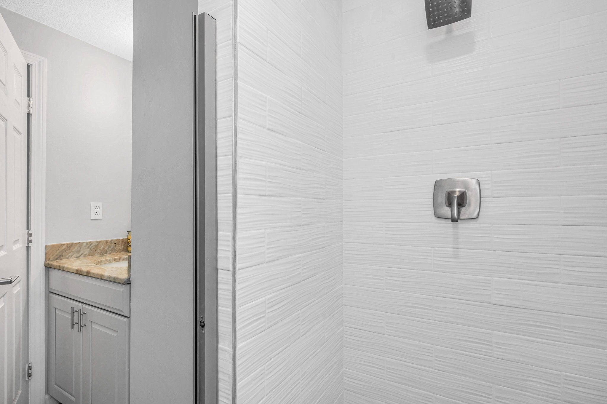 28 Meadowview Cir #28, Nashua, NH, 28 Meadowview Cir #28, Nashua, NH Photo #24