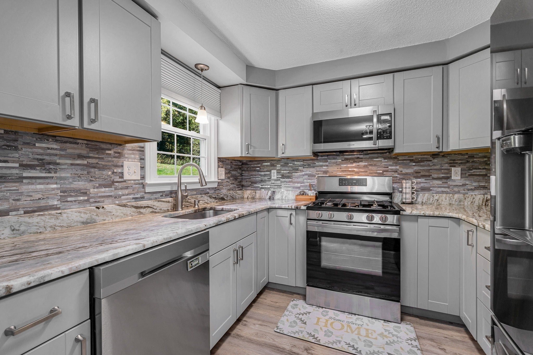 28 Meadowview Cir #28, Nashua, NH, 28 Meadowview Cir #28, Nashua, NH Photo #14