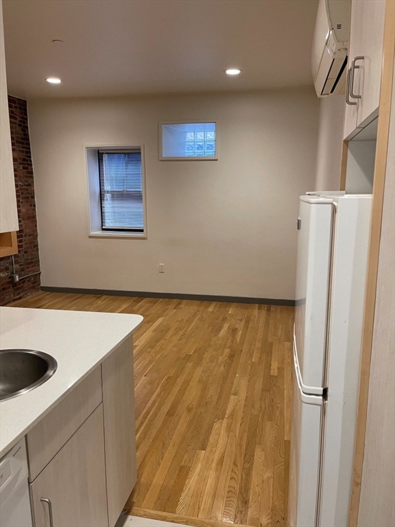 144 Bowdoin Street 23