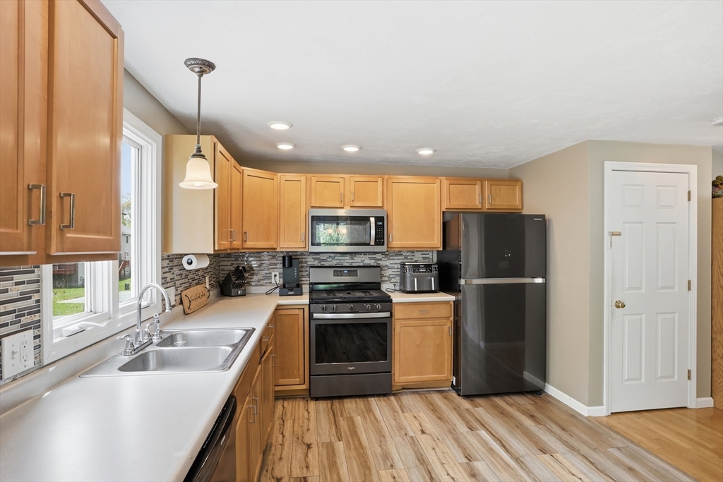 1185 Main St #4, Clinton, MA Photo #12