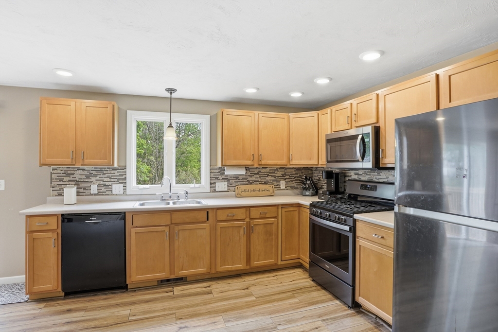 1185 Main St #4, Clinton, MA Photo #13