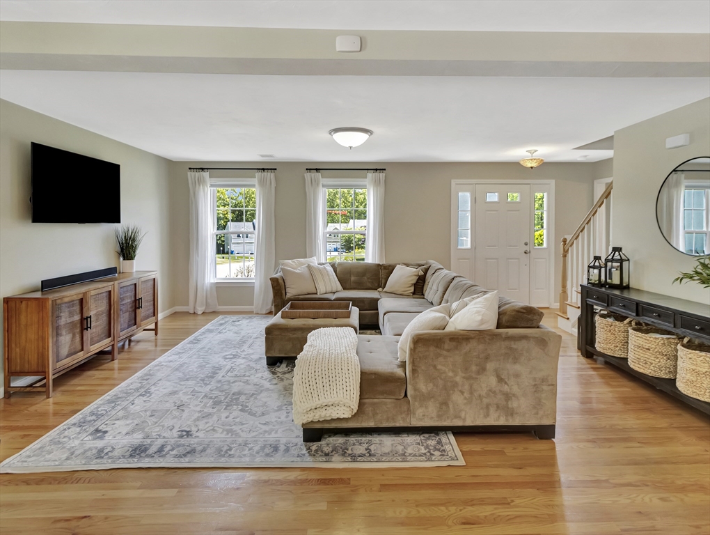 119 Esten Rd