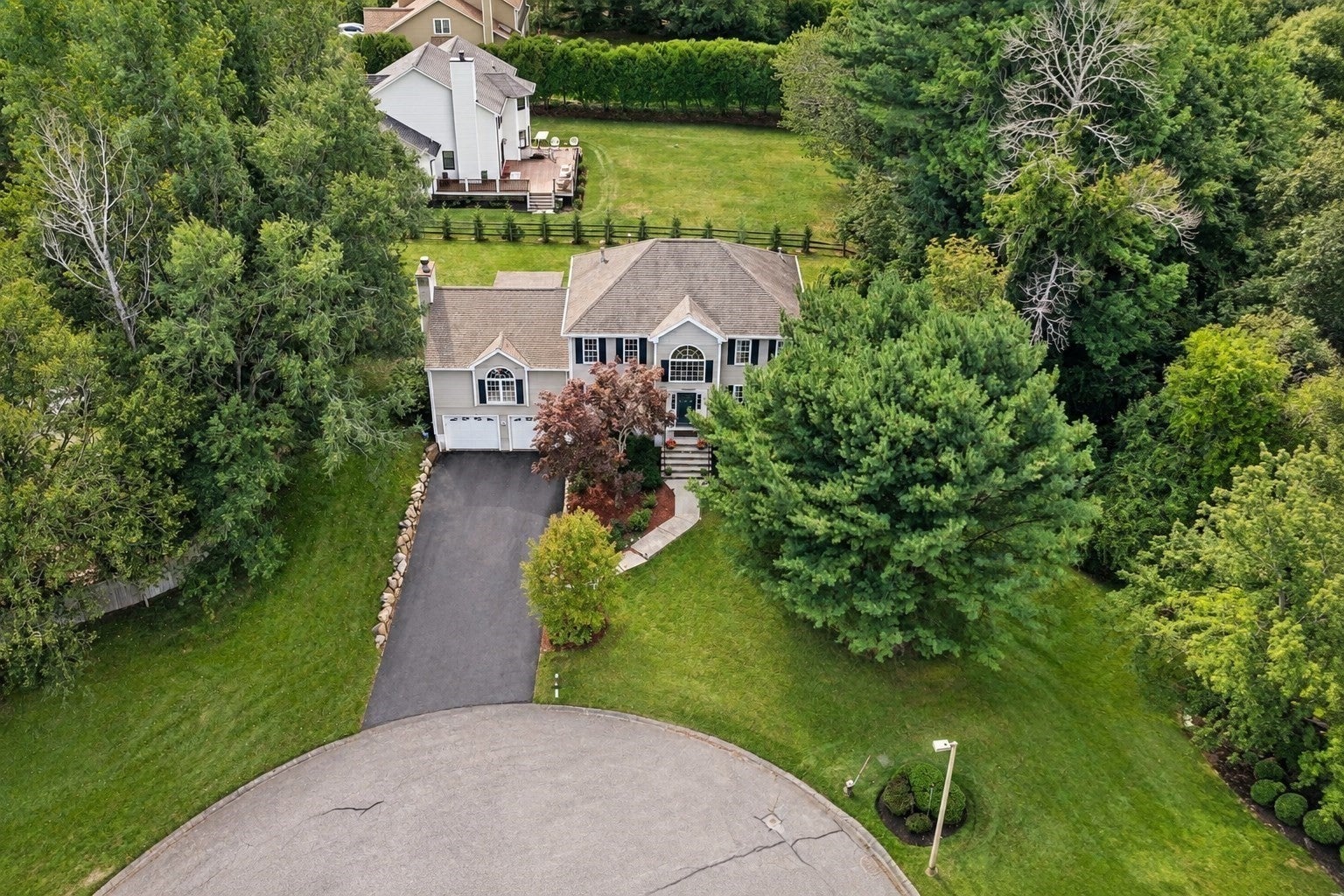 8 Taylor Way