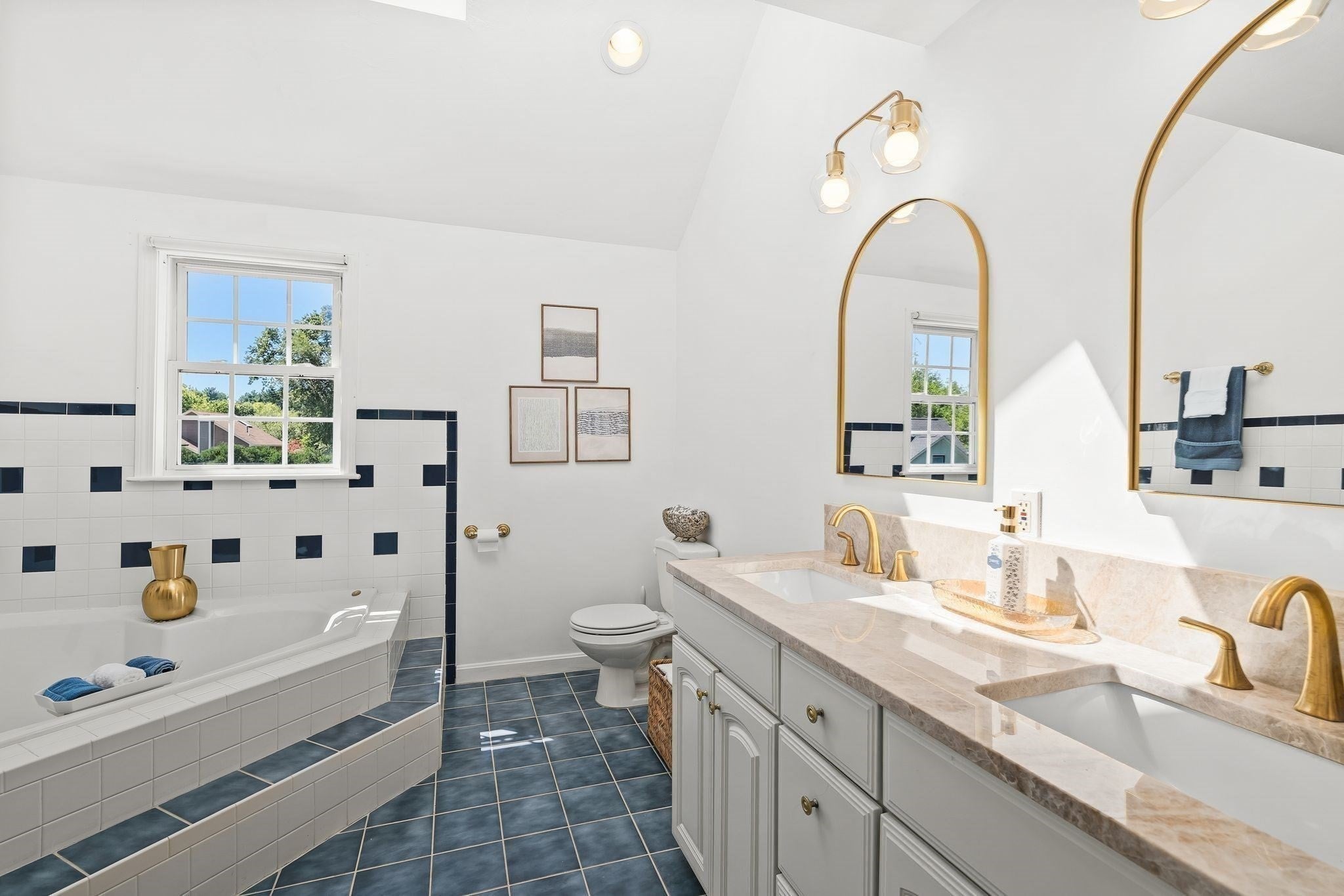 8 Taylor Way, Stoughton, MA, 8 Taylor Way, Stoughton, MA Photo #27
