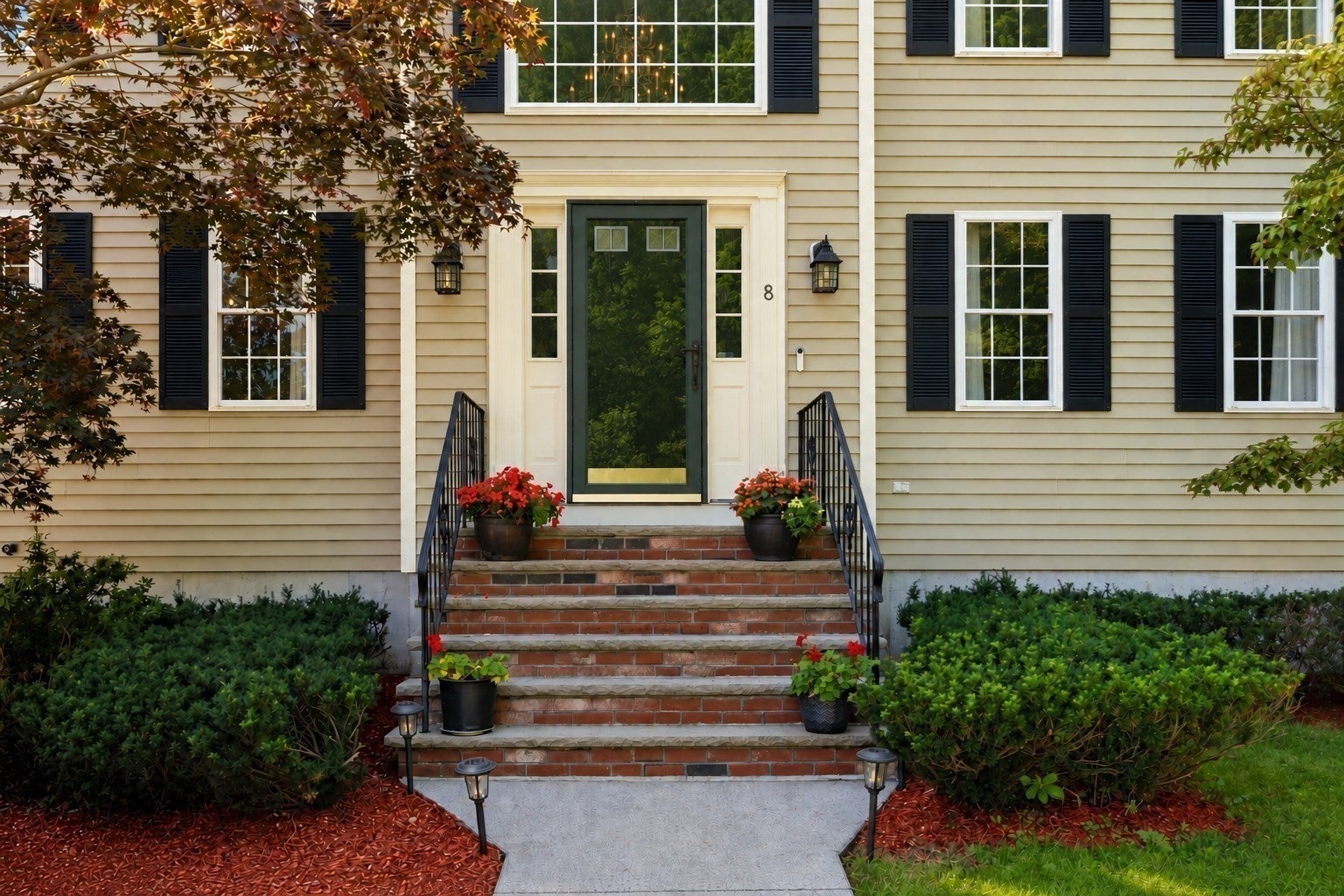 8 Taylor Way