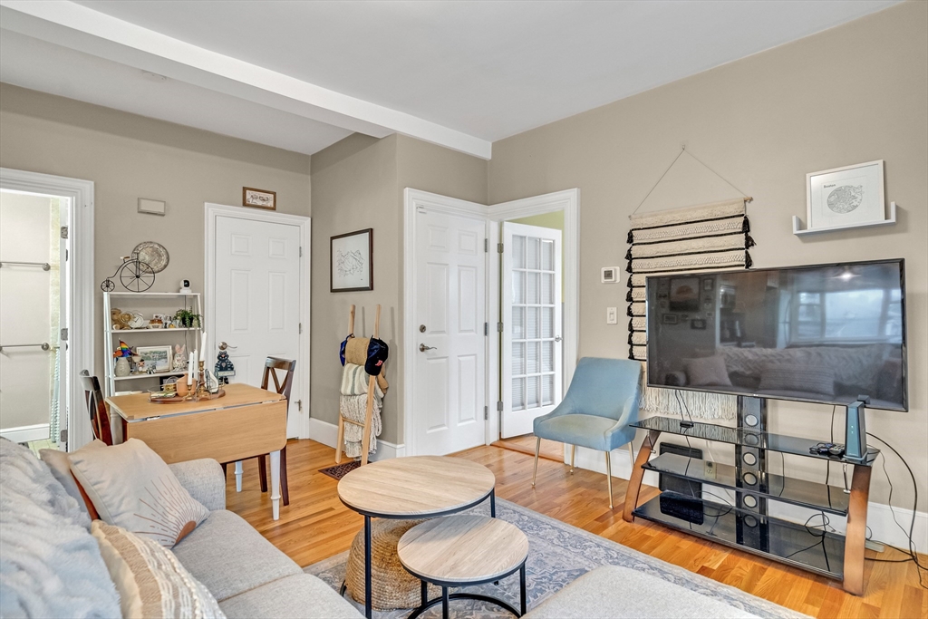 24 Pinckney St 2