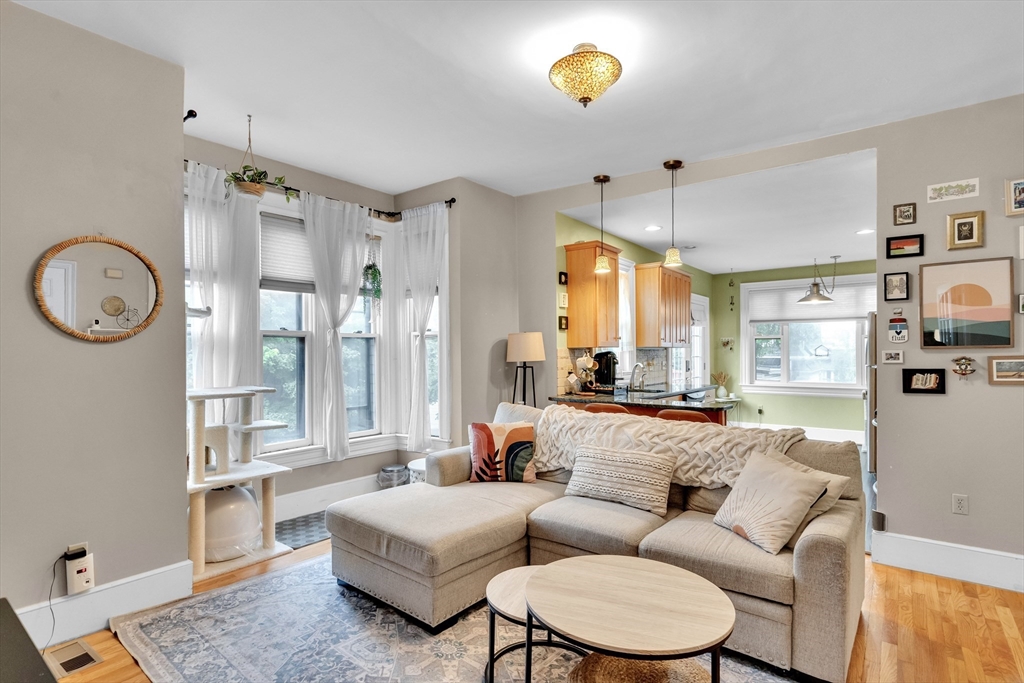24 Pinckney St 2