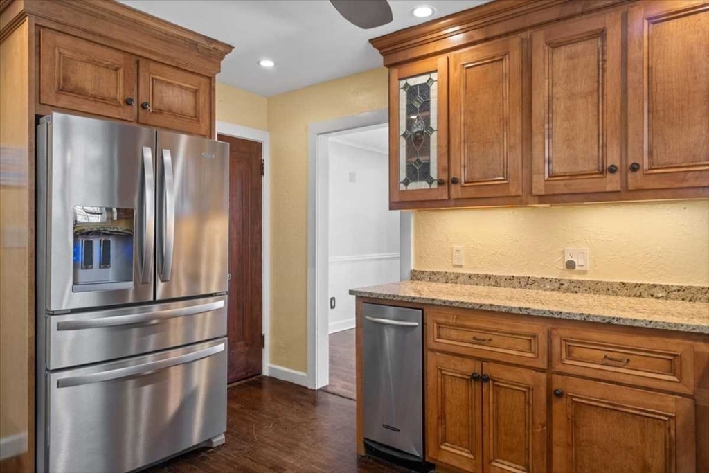 860 Pleasant St, Worcester, MA Photo #16