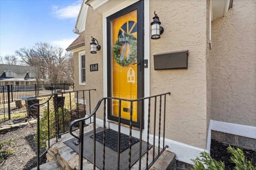 860 Pleasant St, Worcester, MA Photo #3