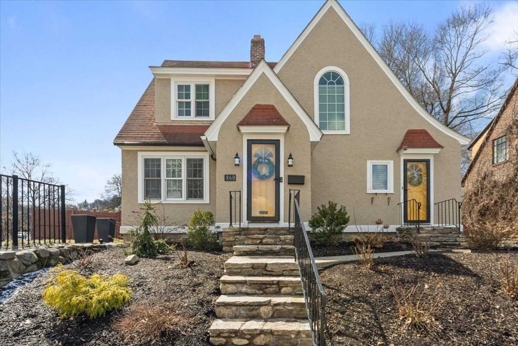 860 Pleasant St, Worcester, MA Photo #1