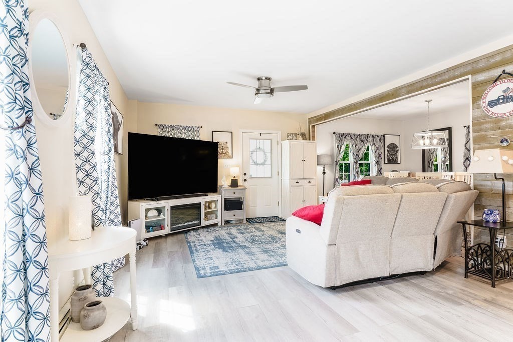 484 Taunton Ave