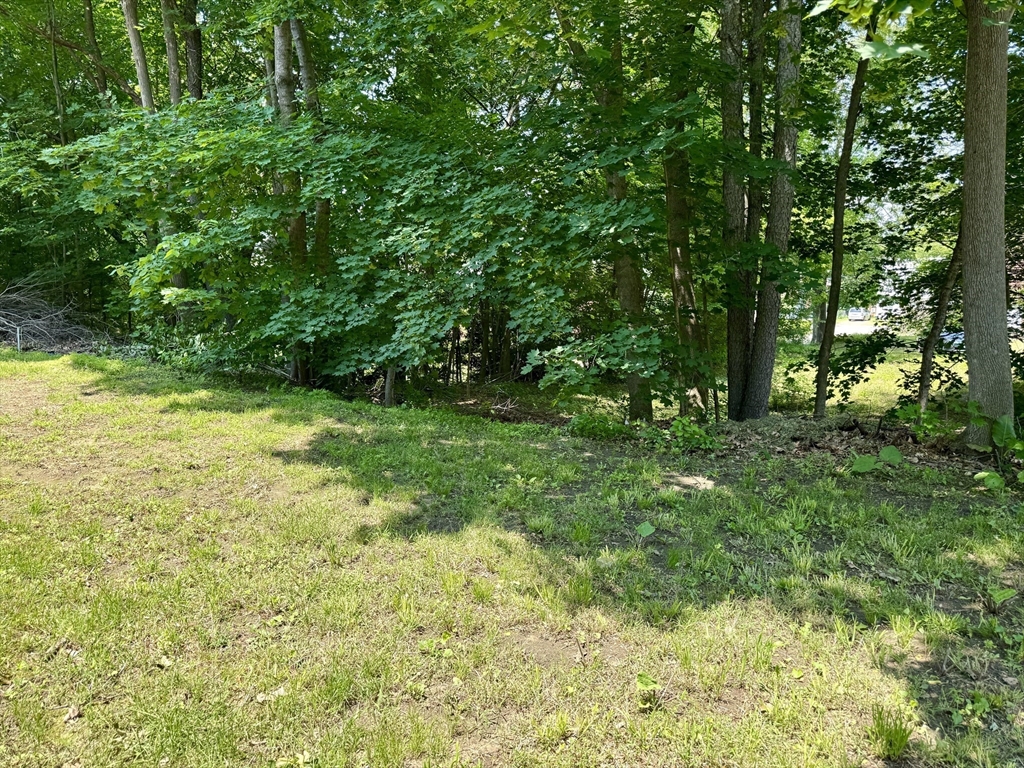 23 Trafalgar Square 23