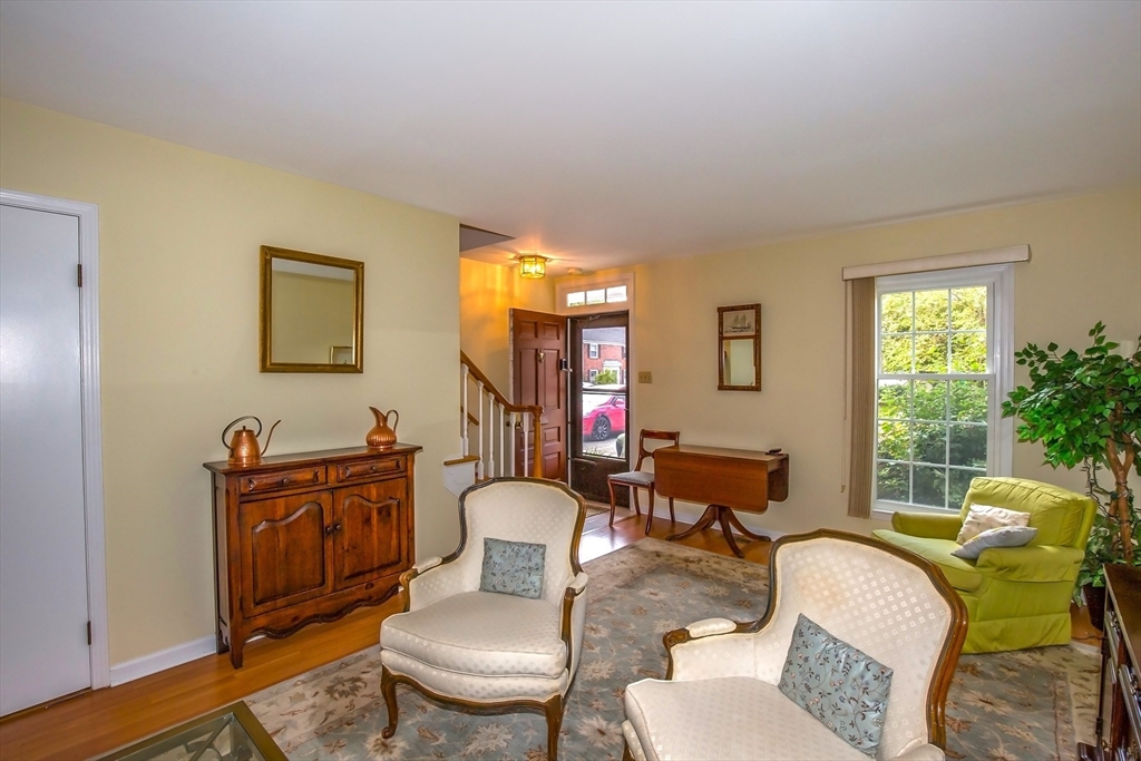52 Smithfield Ct 52